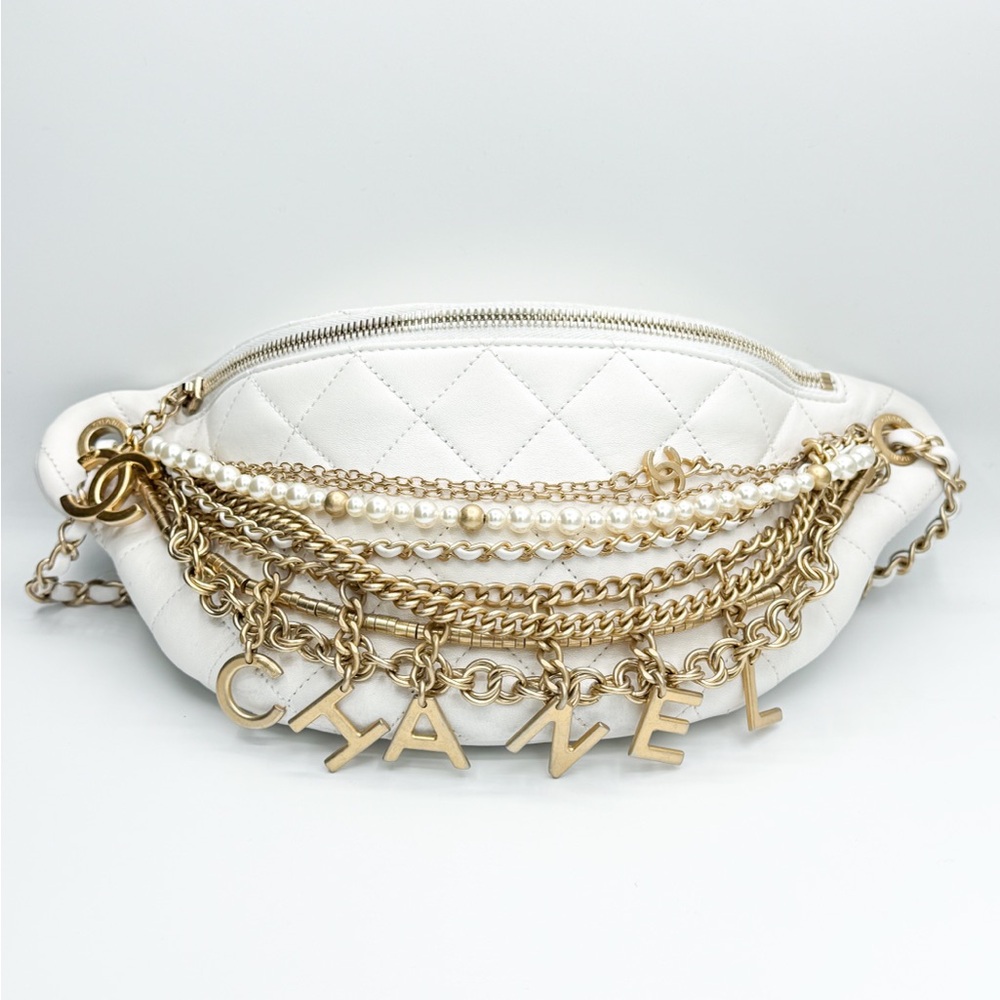 Chanel White Quilted Lambskin Waist bag with Gold Chains